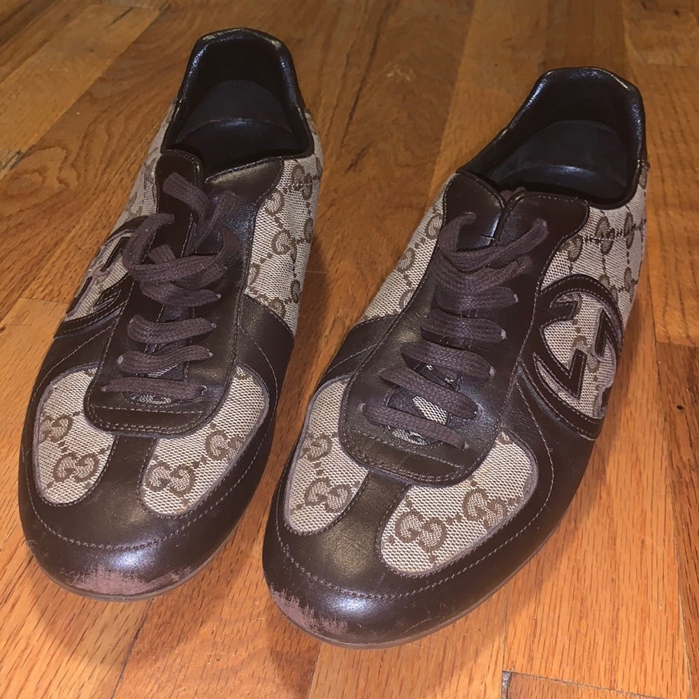 Women’s Gucci sneakers